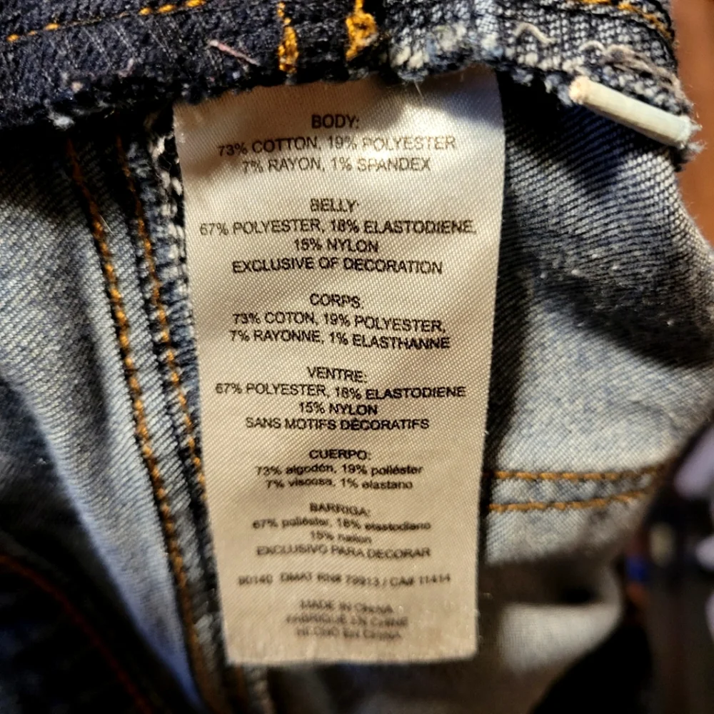 Indigo Blue Distressed Maturnity Jeans, Size Medium (16W) - Picture 12 of 12